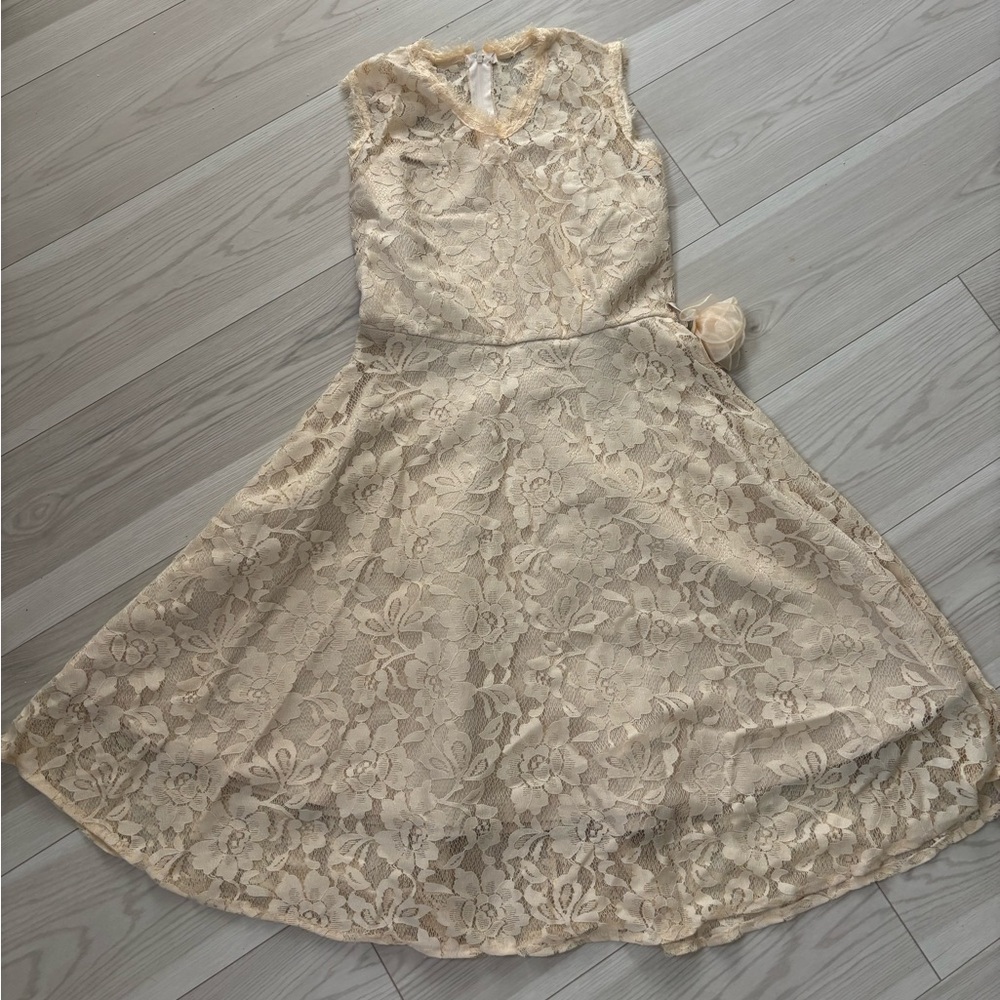 Cream Lace Lindy Bop Dress